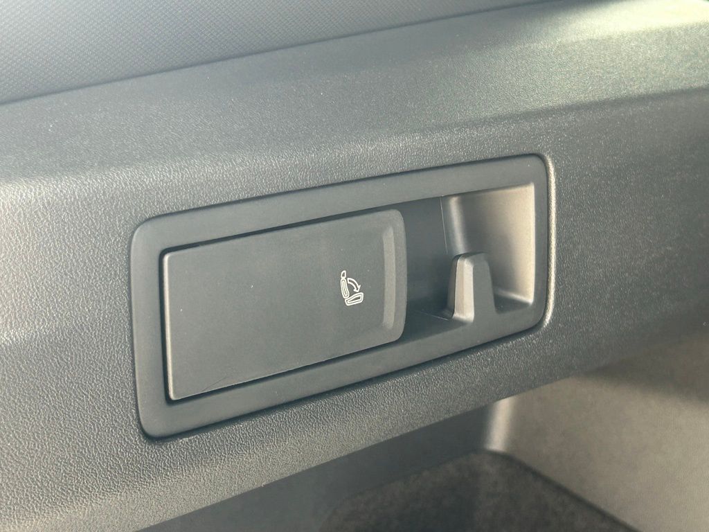 2026 Volkswagen Tiguan 2.0T SE R-Line Black Tampa FL