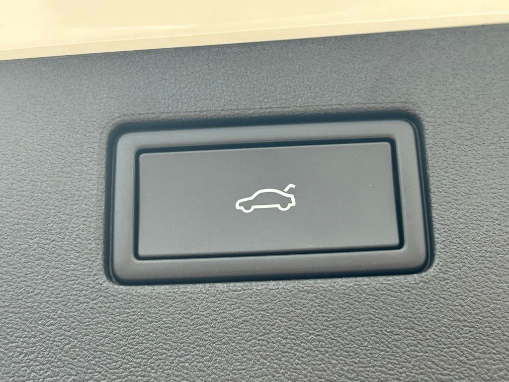 2026 Volkswagen Tiguan 2.0T SE R-Line Black Tampa FL