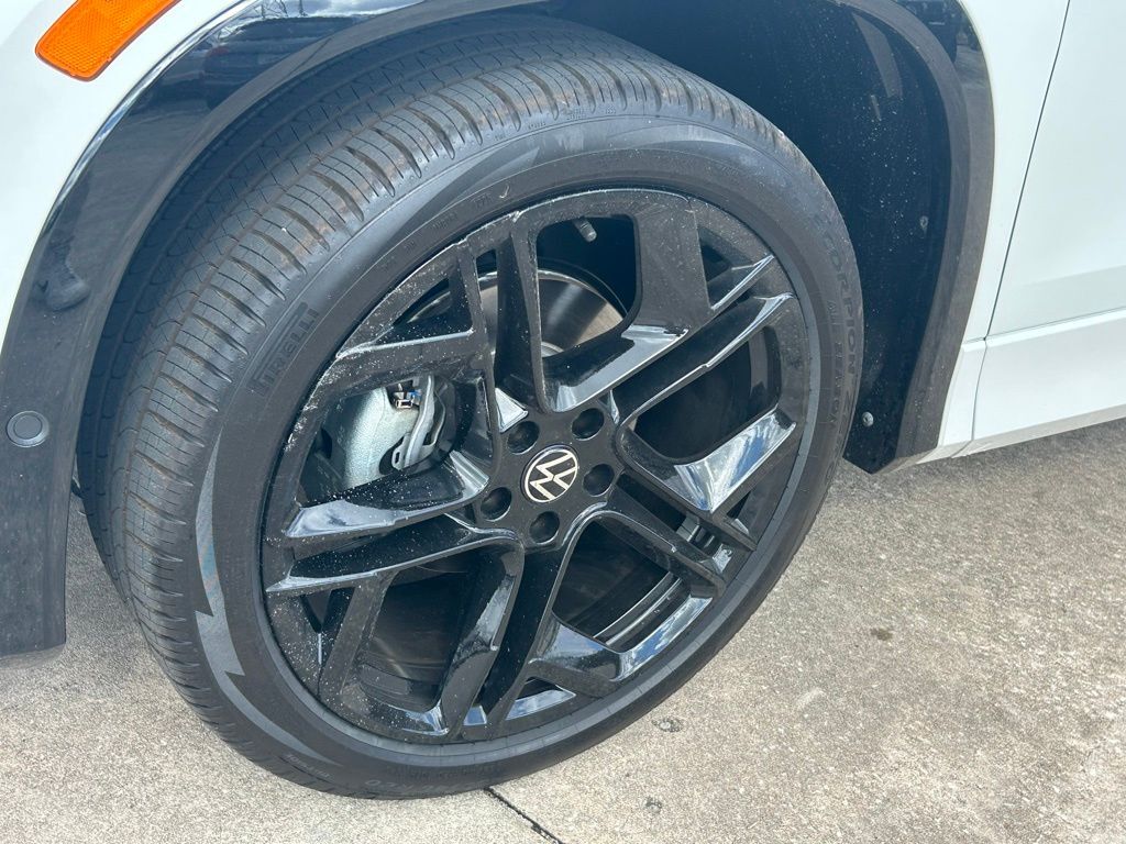 2026 Volkswagen Tiguan 2.0T SE R-Line Black Tampa FL