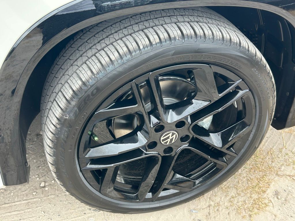 2026 Volkswagen Tiguan 2.0T SE R-Line Black Tampa FL