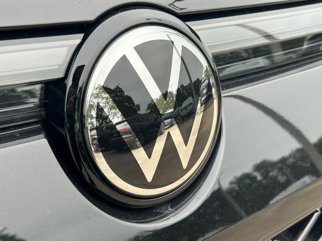 2026 Volkswagen Tiguan 2.0T SE R-Line Black Tampa FL