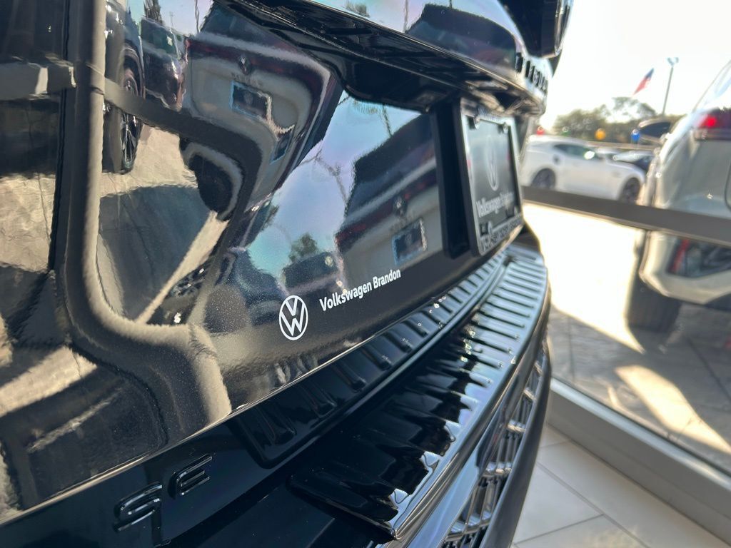 2026 Volkswagen Tiguan 2.0T SE R-Line Black Tampa FL