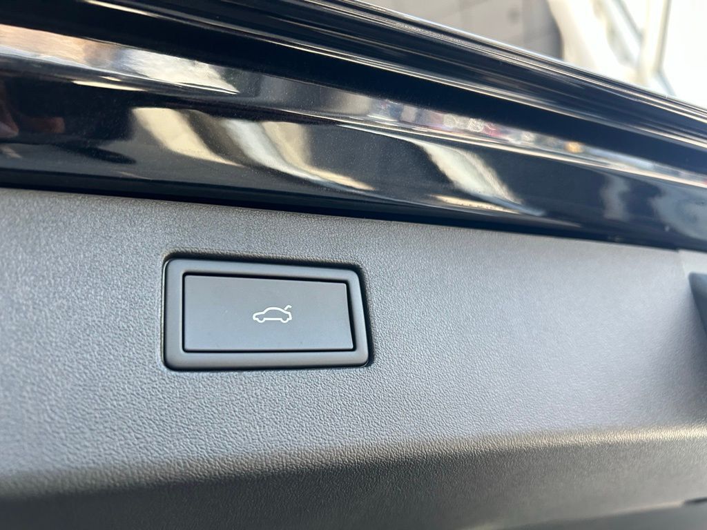 2026 Volkswagen Tiguan 2.0T SE R-Line Black Tampa FL