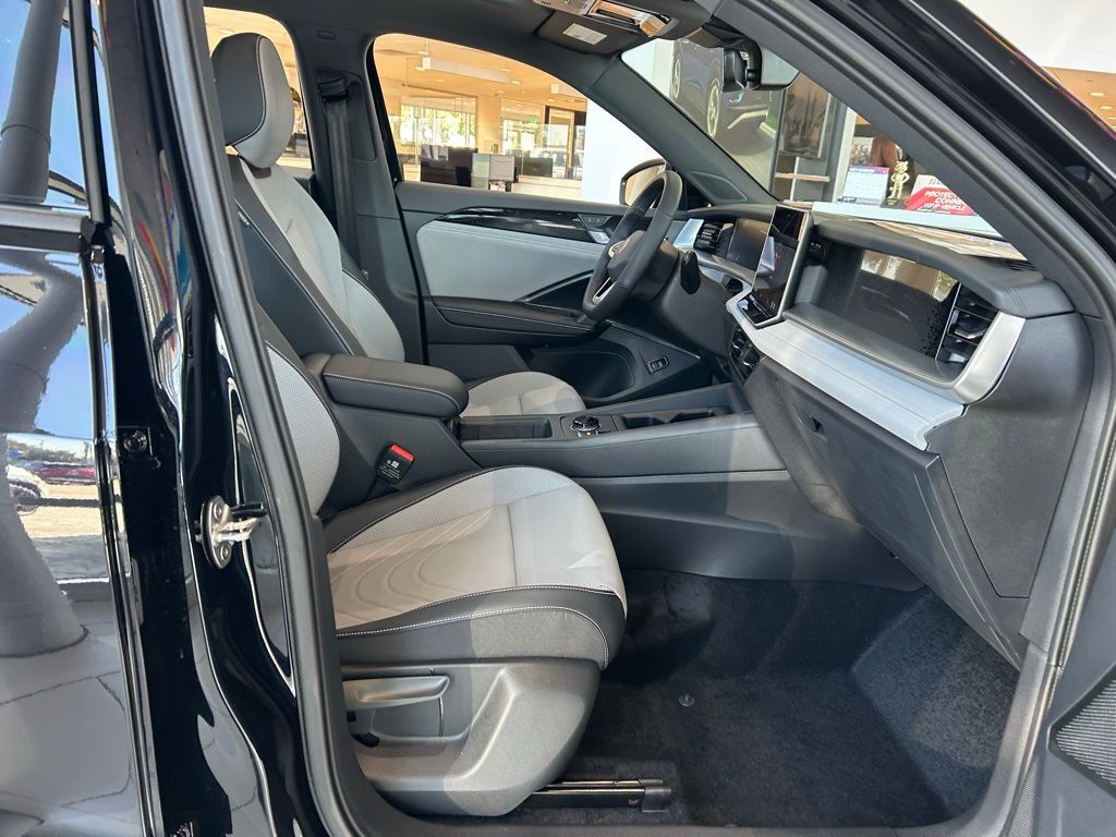 2026 Volkswagen Tiguan 2.0T SE R-Line Black Tampa FL