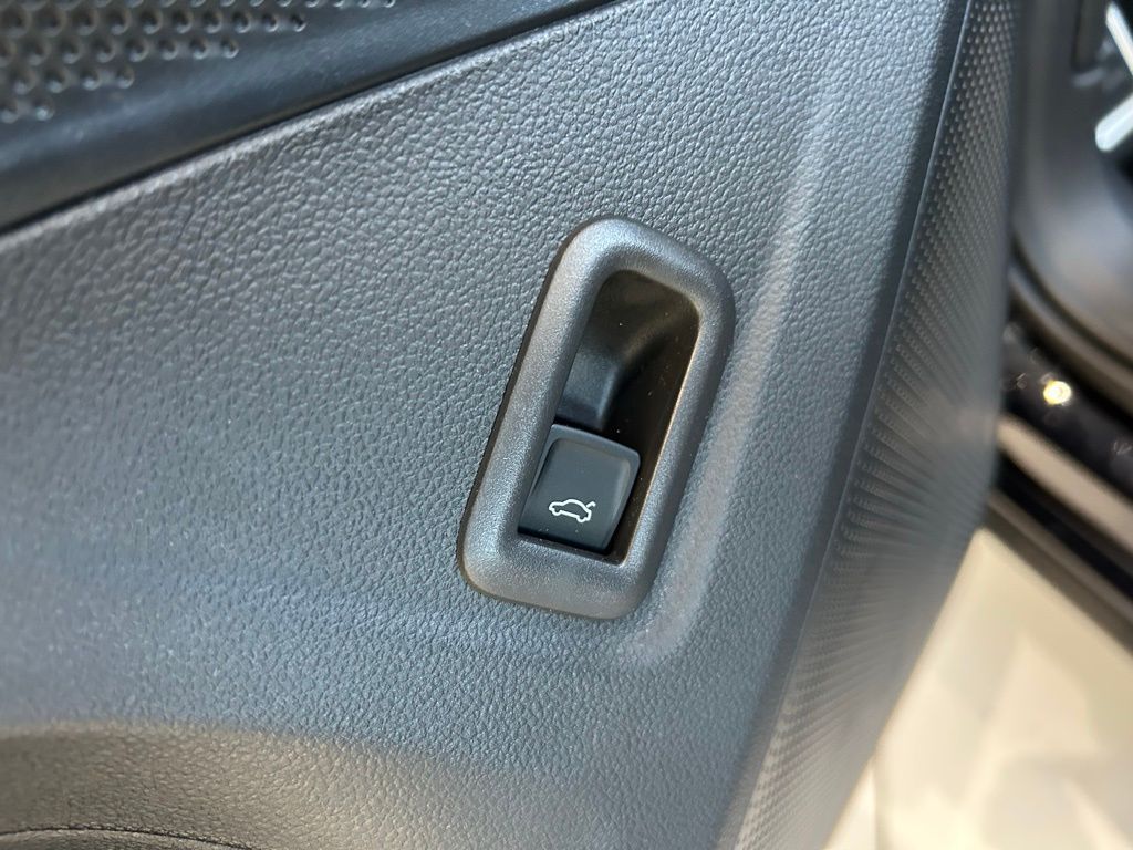 2026 Volkswagen Tiguan 2.0T SE R-Line Black Tampa FL