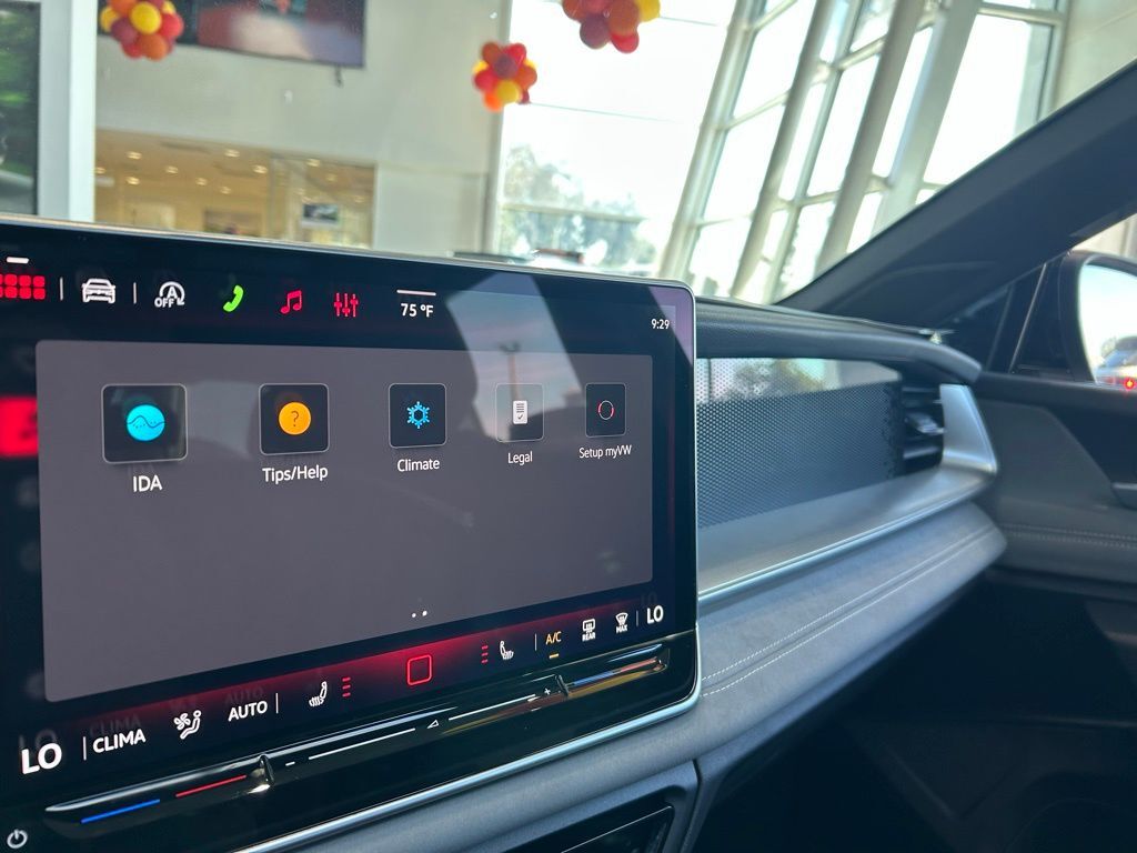 2026 Volkswagen Tiguan 2.0T SE R-Line Black Tampa FL