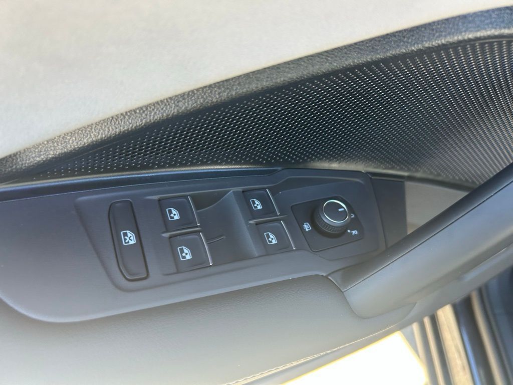 2026 Volkswagen Tiguan 2.0T SE R-Line Black Tampa FL