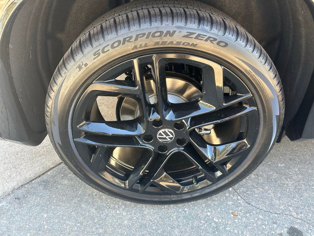 2026 Volkswagen Tiguan 2.0T SE R-Line Black Tampa FL