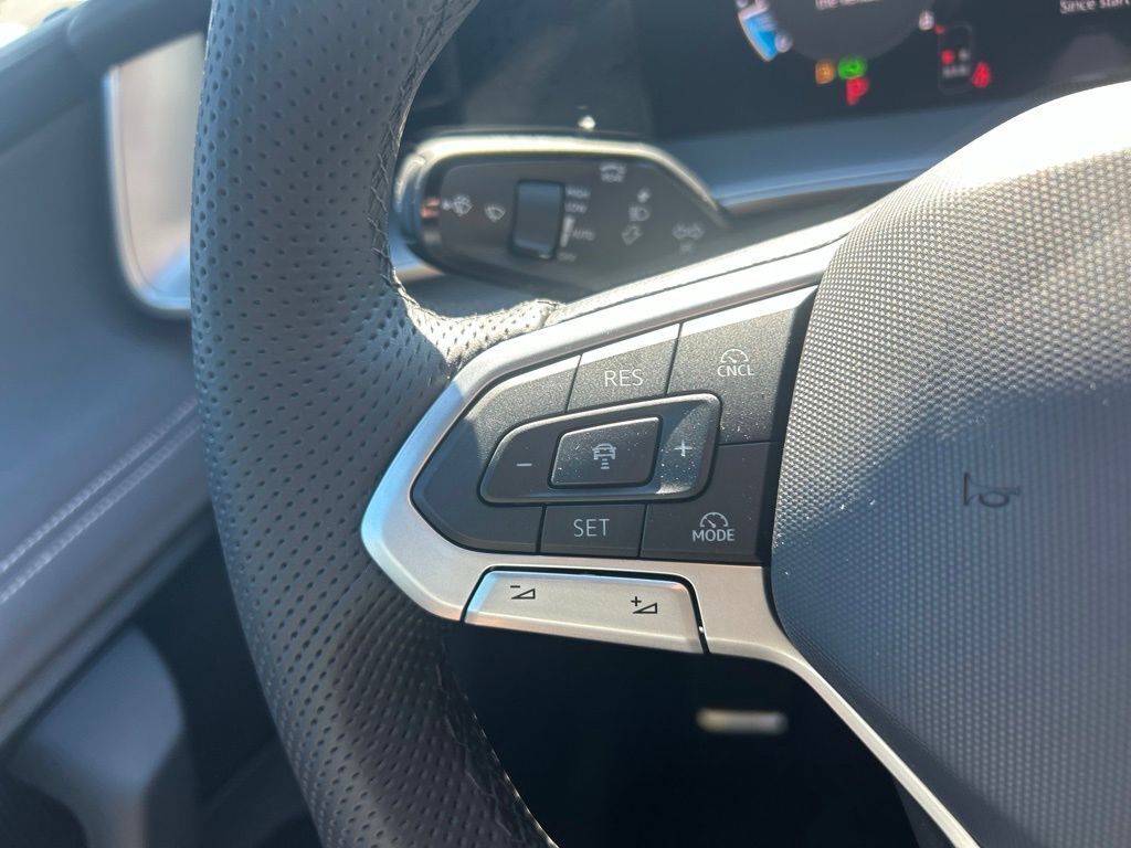 2026 Volkswagen Tiguan 2.0T SE R-Line Black Tampa FL