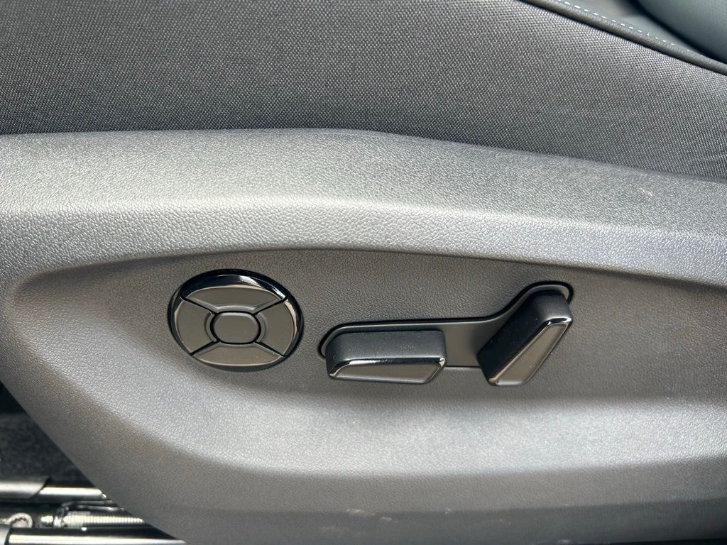 2026 Volkswagen Tiguan 2.0T SE R-Line Black Tampa FL