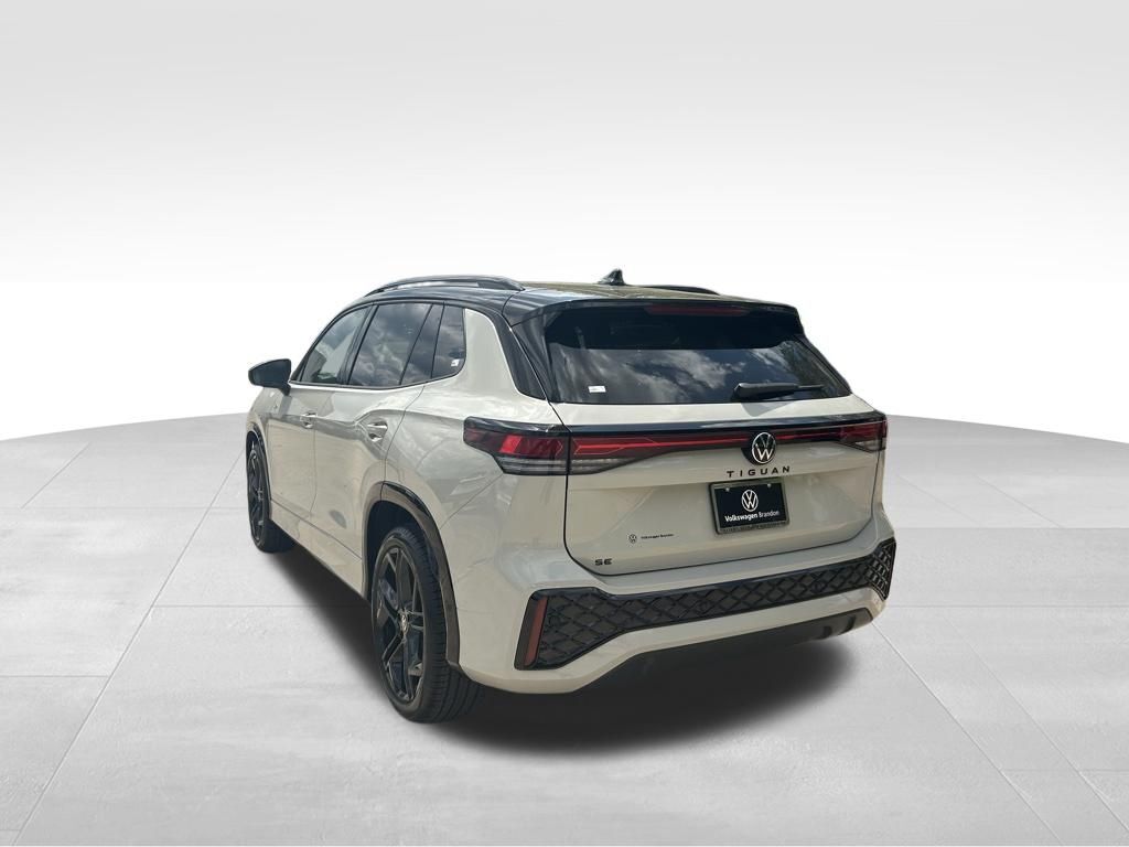 2026 Volkswagen Tiguan 2.0T SE R-Line Black Tampa FL