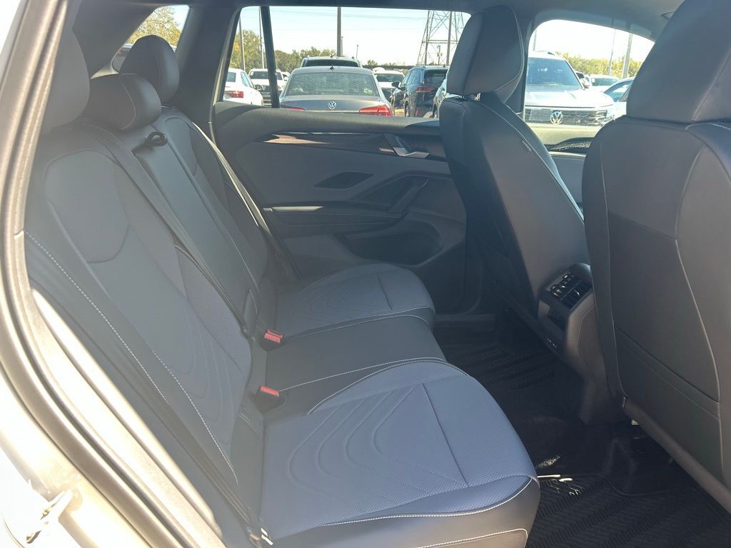 2026 Volkswagen Tiguan 2.0T SE R-Line Black Tampa FL