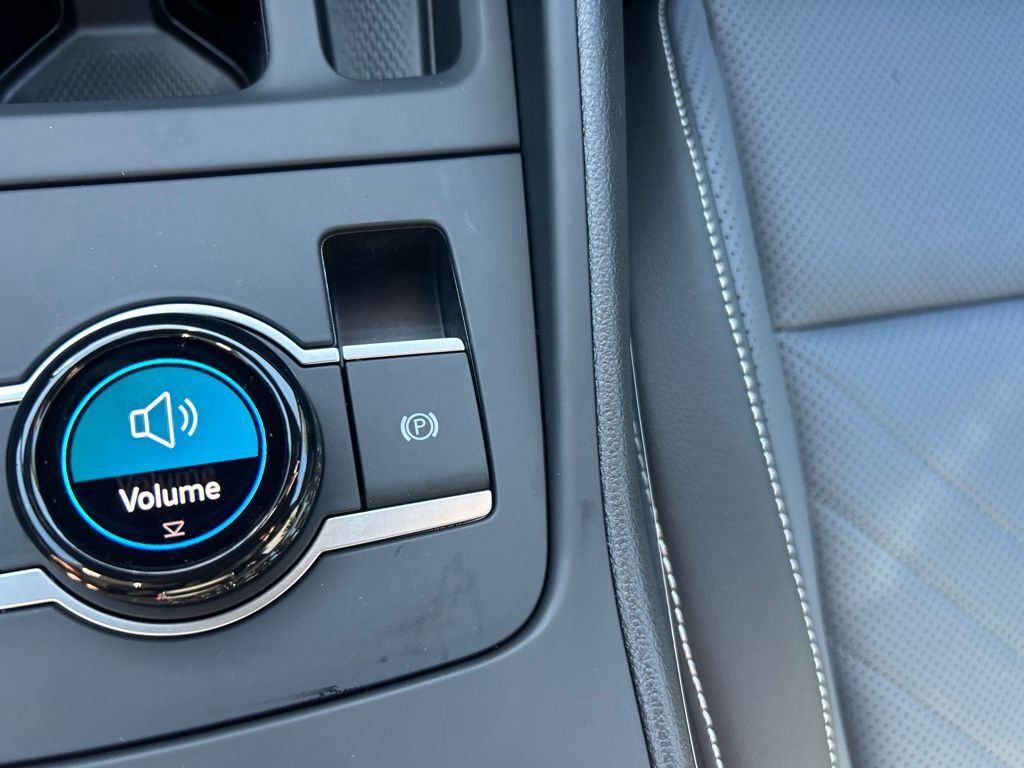 2026 Volkswagen Tiguan 2.0T SE R-Line Black Tampa FL