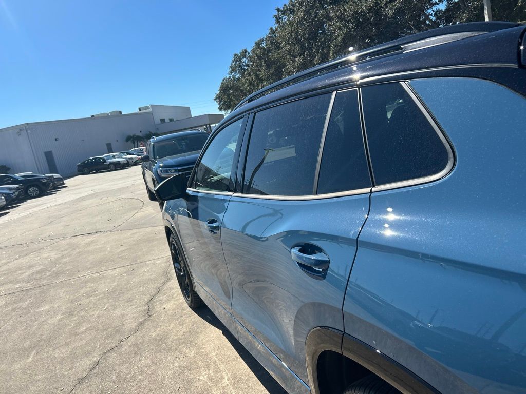 2026 Volkswagen Tiguan 2.0T SE R-Line Black Tampa FL