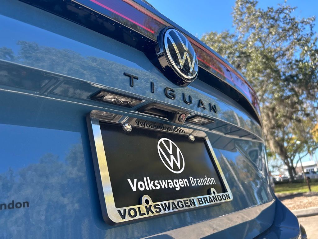2026 Volkswagen Tiguan 2.0T SE R-Line Black Tampa FL
