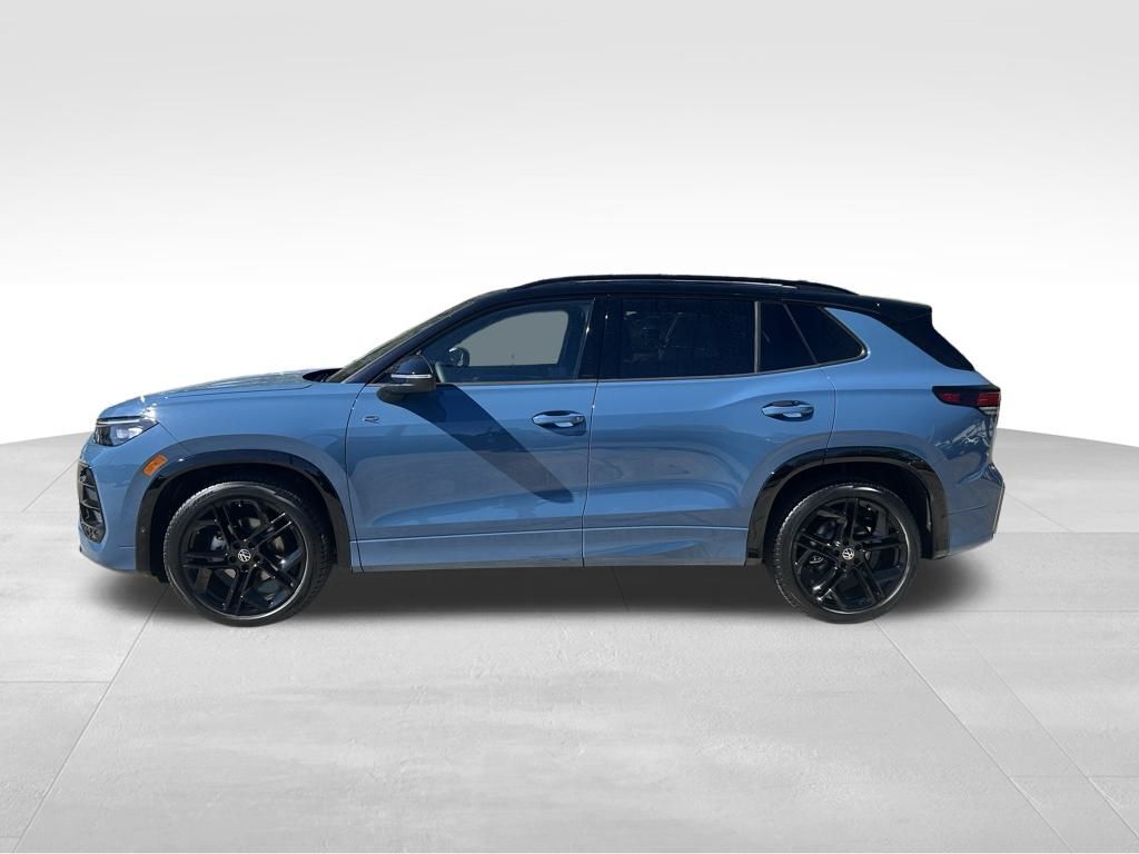 2026 Volkswagen Tiguan 2.0T SE R-Line Black Tampa FL