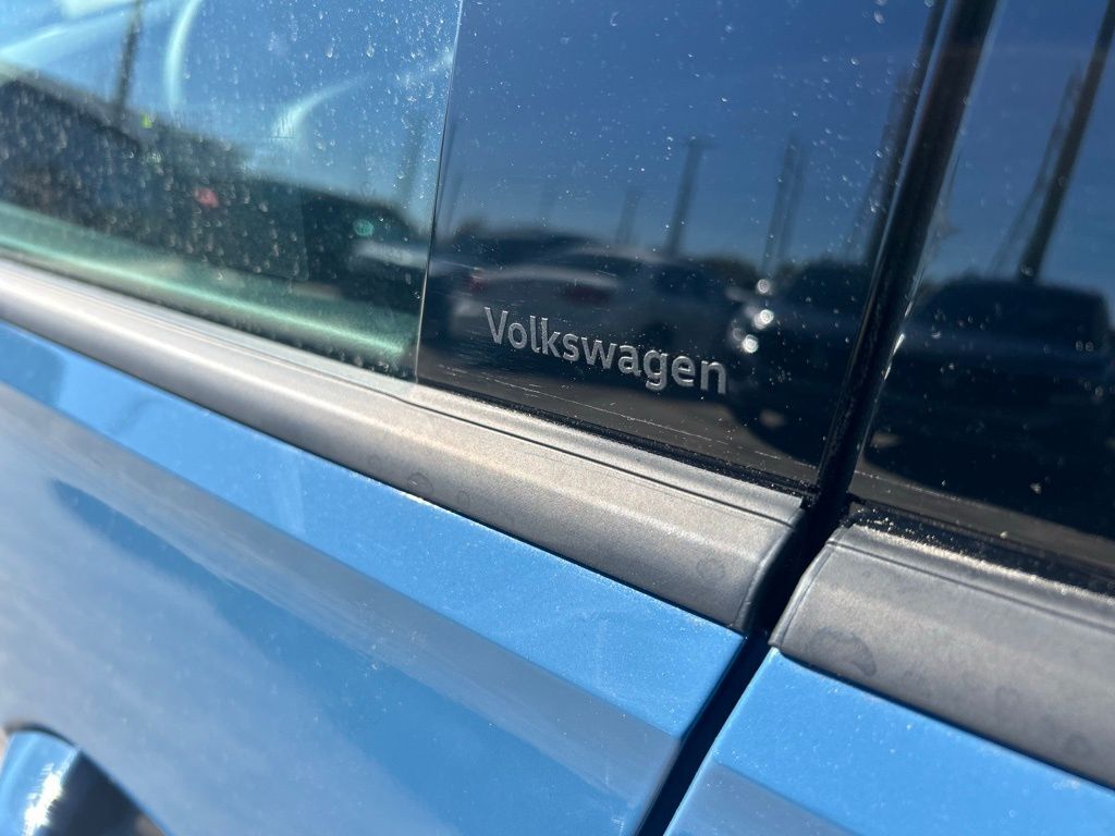 2026 Volkswagen Tiguan 2.0T SE R-Line Black Tampa FL