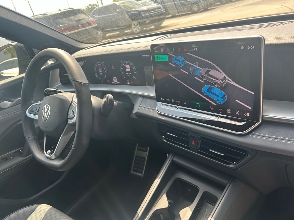 2026 Volkswagen Tiguan 2.0T SE R-Line Black Tampa FL