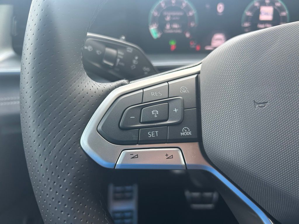 2026 Volkswagen Tiguan 2.0T SE R-Line Black Tampa FL