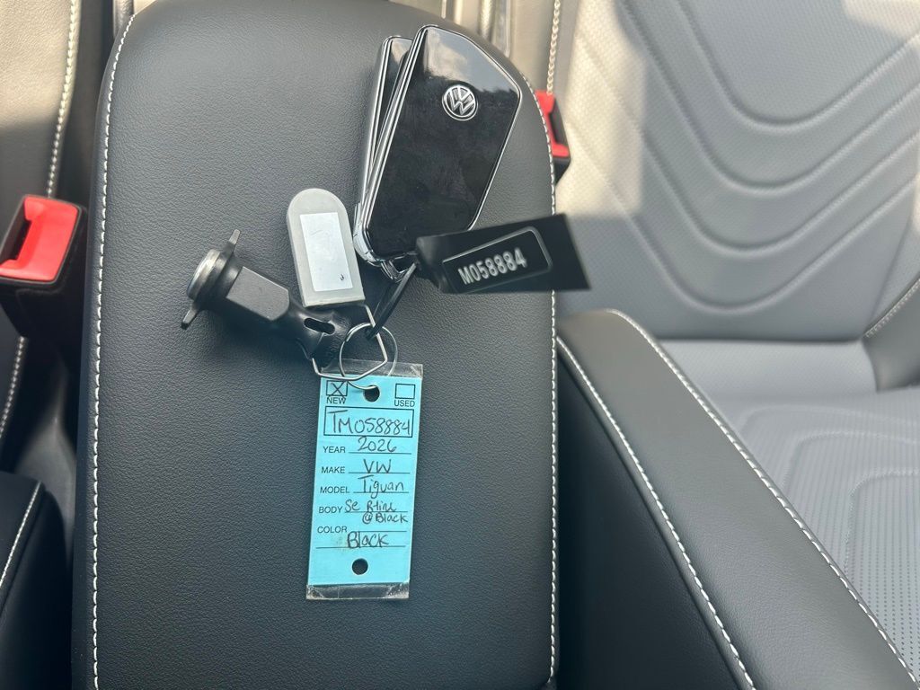 2026 Volkswagen Tiguan 2.0T SE R-Line Black Tampa FL