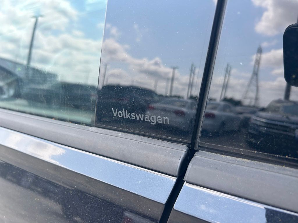 2026 Volkswagen Tiguan 2.0T SE R-Line Black Tampa FL