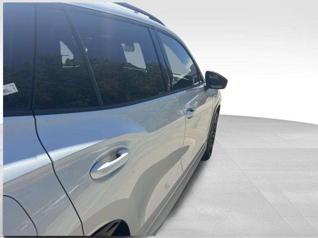 2026 Volkswagen Tiguan 2.0T SE R-Line Black Tampa FL