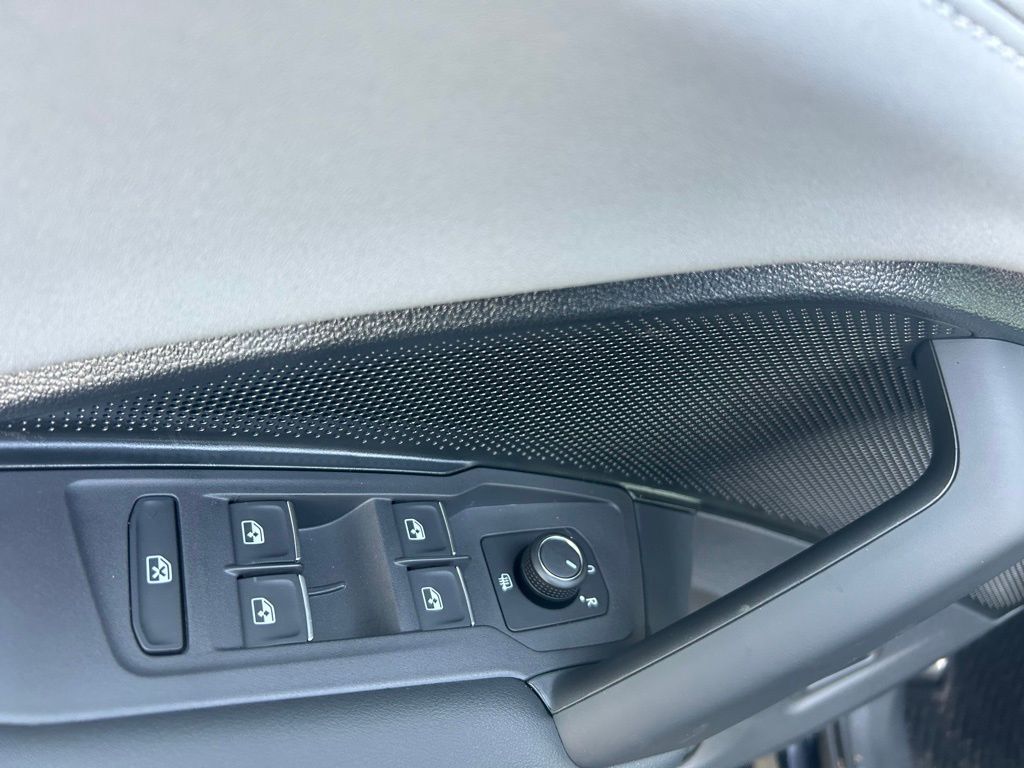 2026 Volkswagen Tiguan 2.0T SE R-Line Black Tampa FL