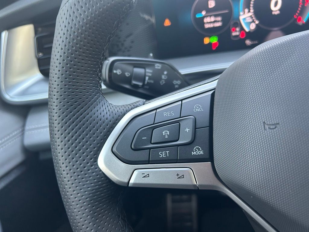 2026 Volkswagen Tiguan 2.0T SE R-Line Black Tampa FL