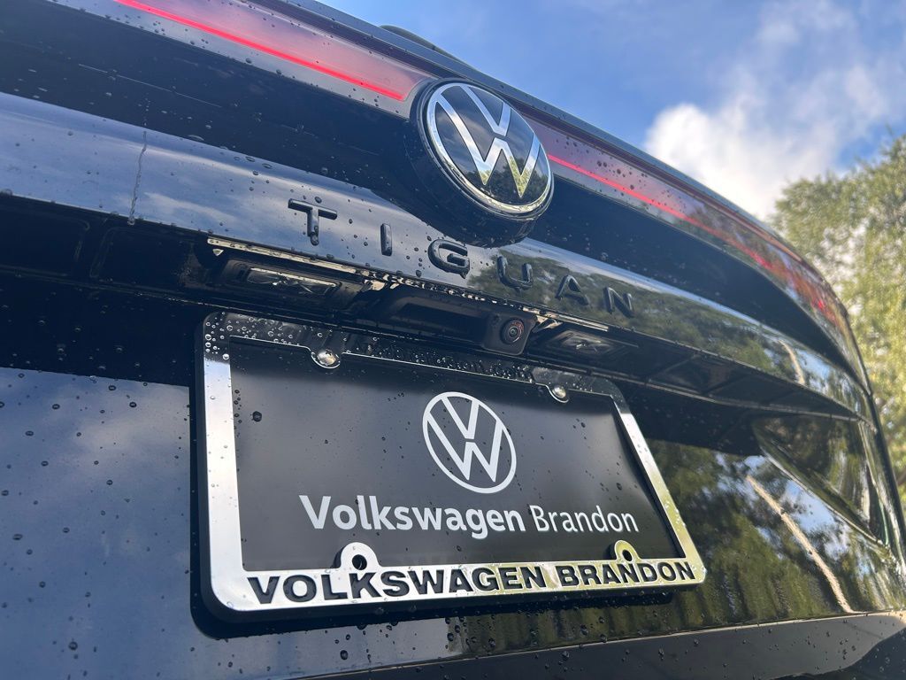 2026 Volkswagen Tiguan 2.0T SE R-Line Black Tampa FL