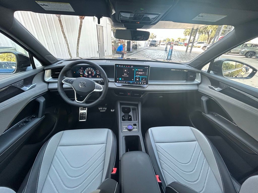 2026 Volkswagen Tiguan 2.0T SE R-Line Black Tampa FL