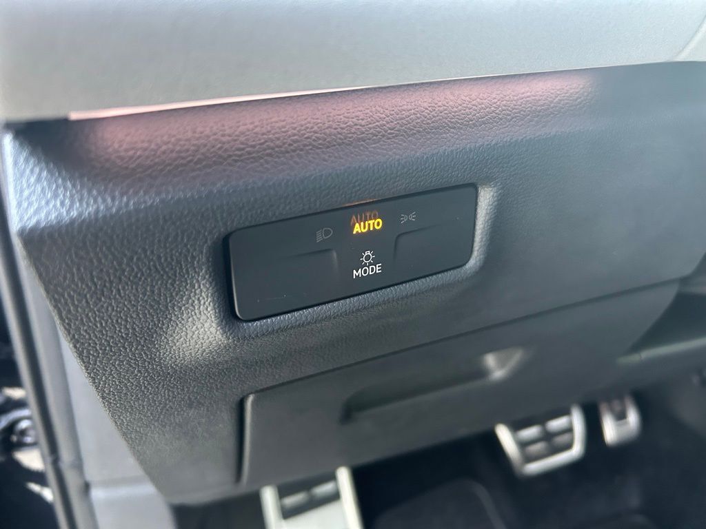 2026 Volkswagen Tiguan 2.0T SE R-Line Black Tampa FL