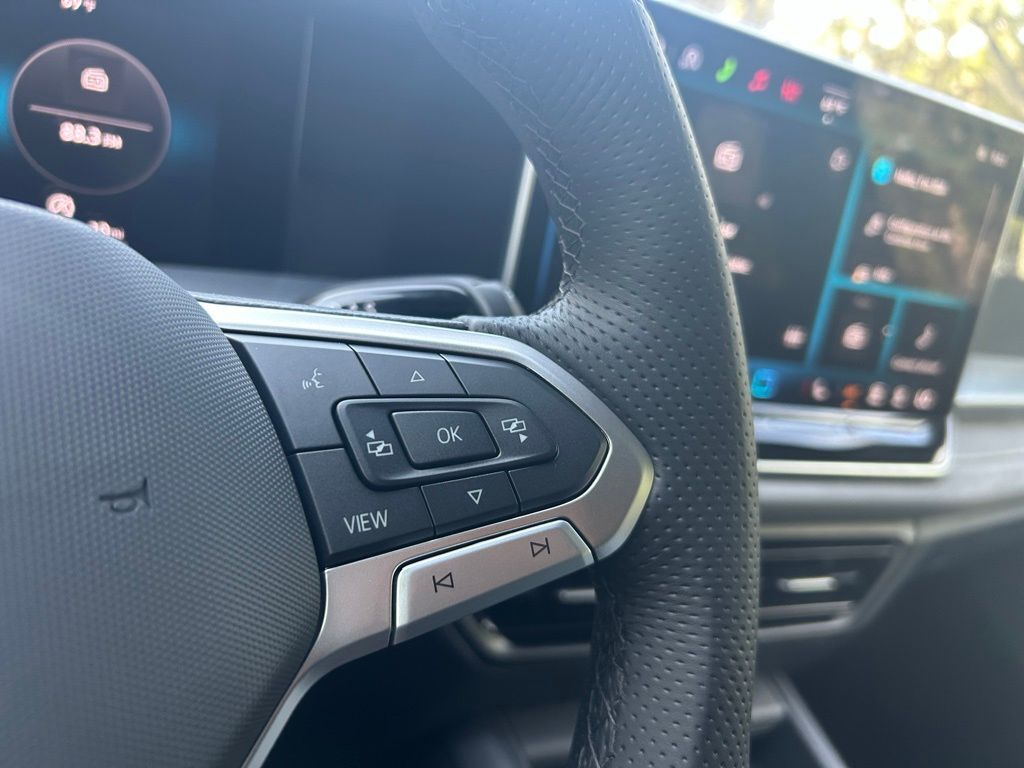 2026 Volkswagen Tiguan 2.0T SE R-Line Black Tampa FL