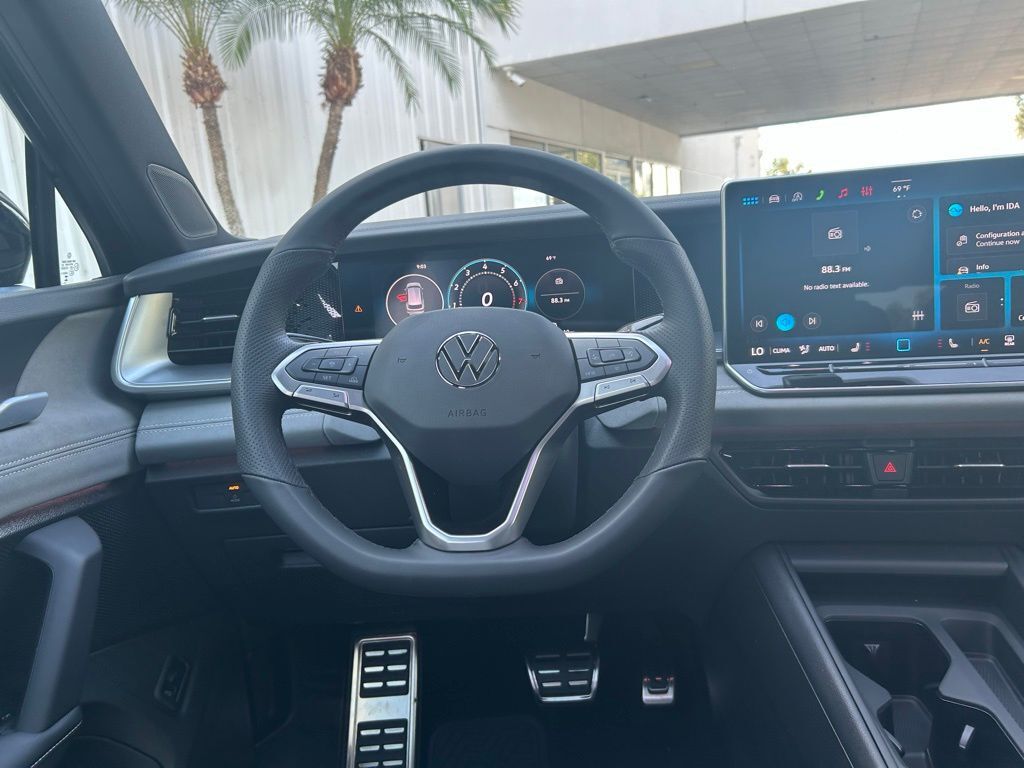 2026 Volkswagen Tiguan 2.0T SE R-Line Black Tampa FL