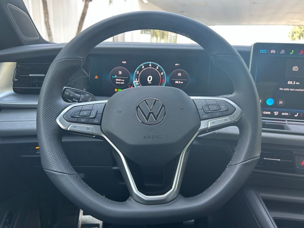 2026 Volkswagen Tiguan 2.0T SE R-Line Black Tampa FL