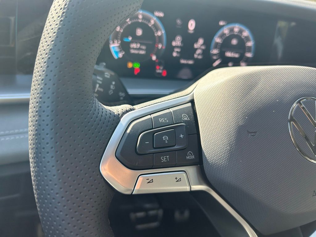 2026 Volkswagen Tiguan 2.0T SE R-Line Black Tampa FL