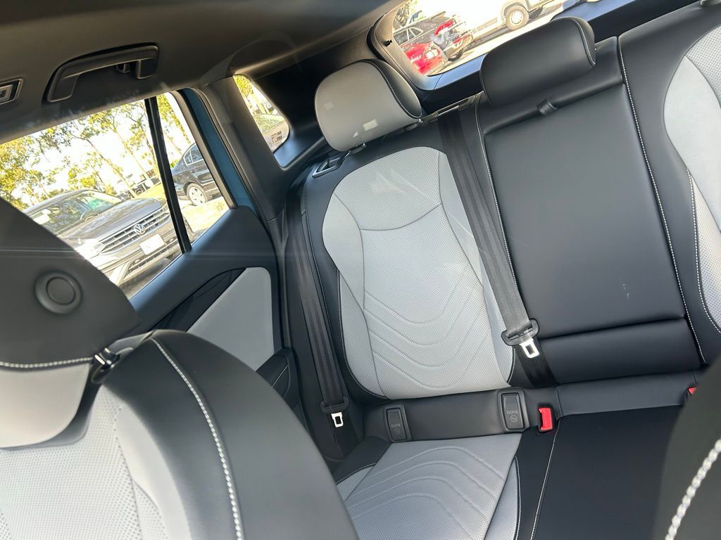 2026 Volkswagen Tiguan 2.0T SE R-Line Black Tampa FL