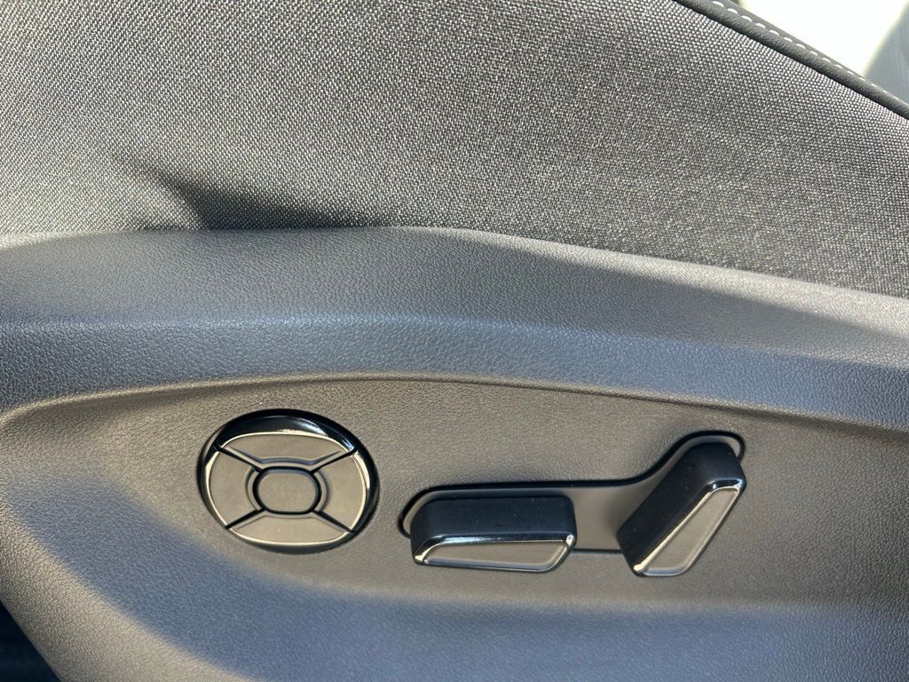 2026 Volkswagen Tiguan 2.0T SE R-Line Black Tampa FL