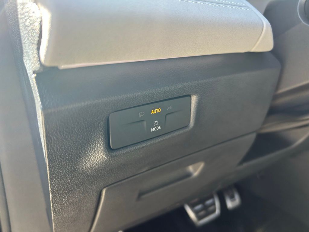 2026 Volkswagen Tiguan 2.0T SE R-Line Black Tampa FL