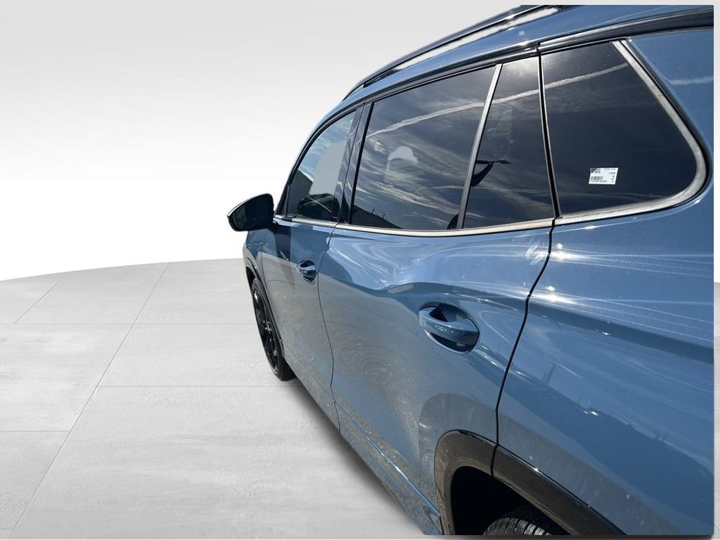 2026 Volkswagen Tiguan 2.0T SE R-Line Black Tampa FL