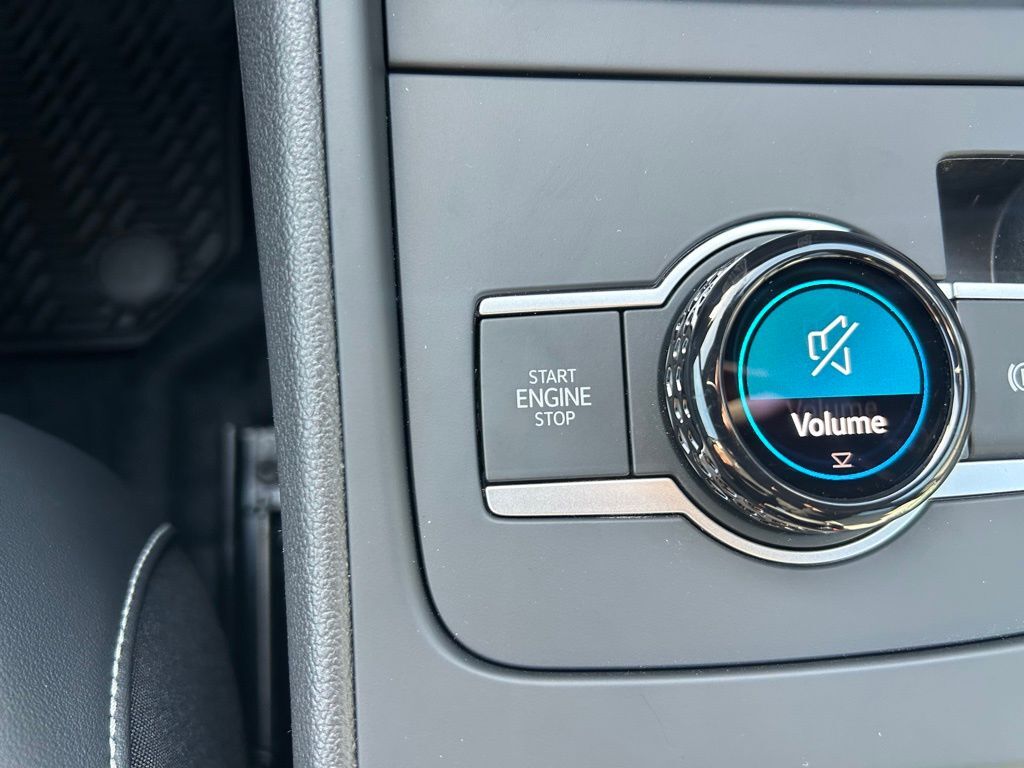 2026 Volkswagen Tiguan 2.0T SE R-Line Black Tampa FL