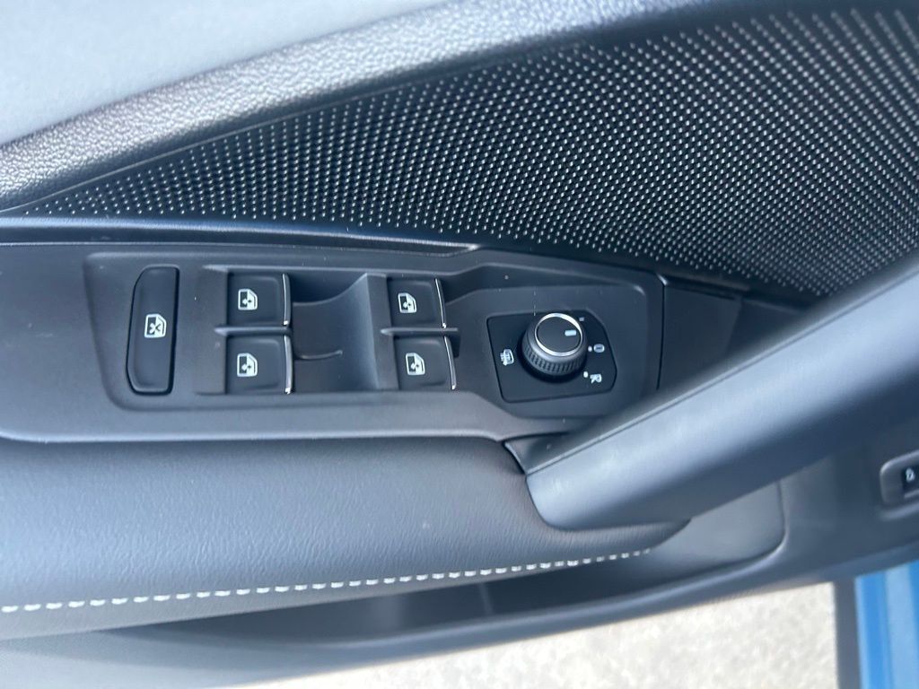 2026 Volkswagen Tiguan 2.0T SE R-Line Black Tampa FL