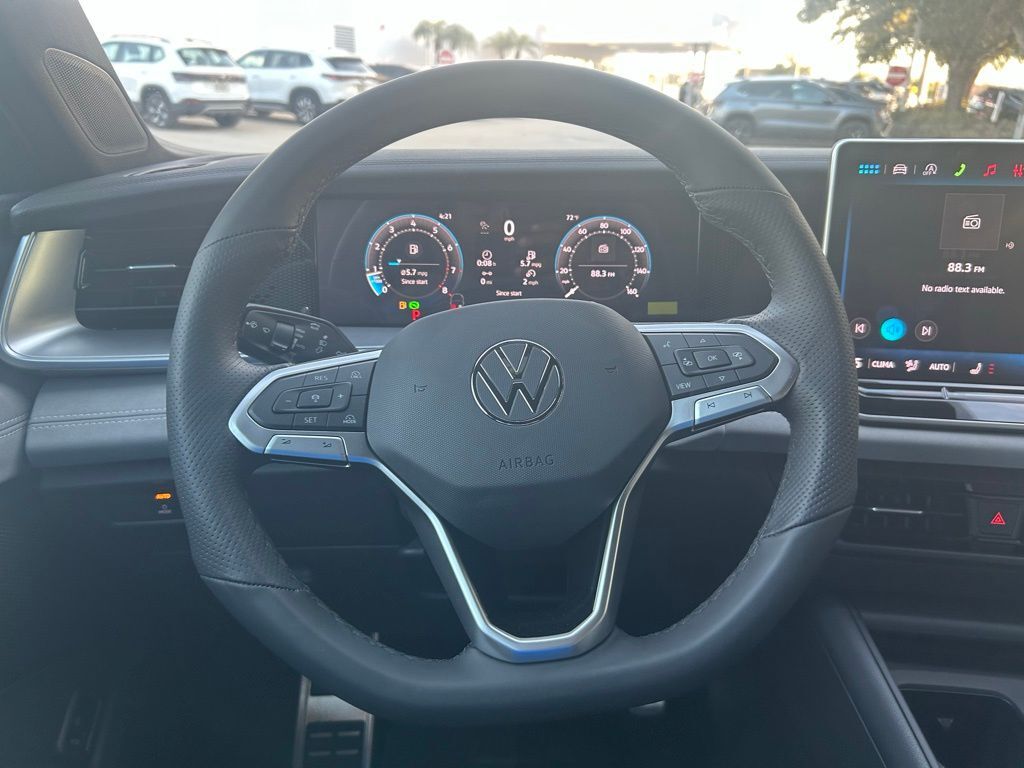 2026 Volkswagen Tiguan 2.0T SE R-Line Black Tampa FL