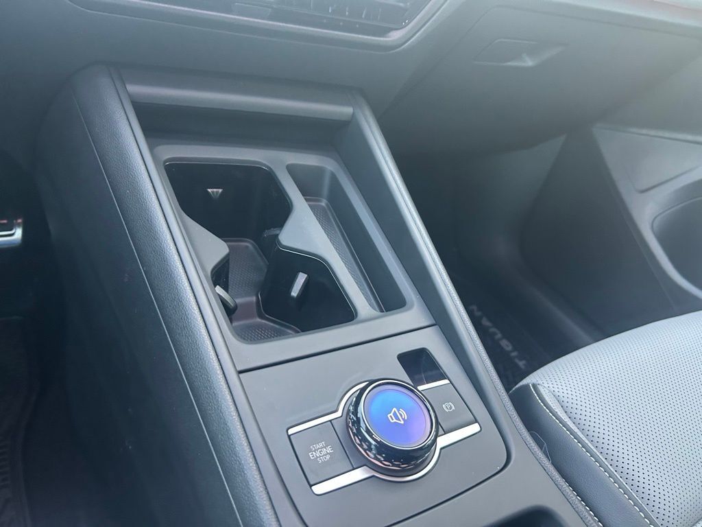 2026 Volkswagen Tiguan 2.0T SE R-Line Black Tampa FL