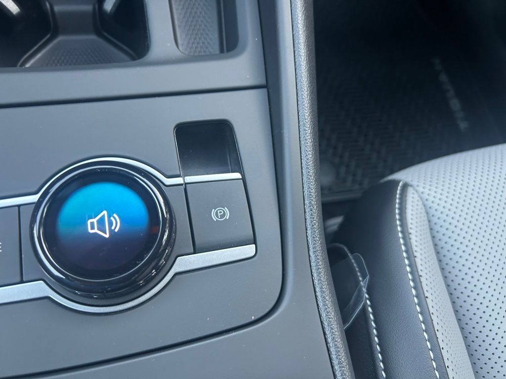 2026 Volkswagen Tiguan 2.0T SE R-Line Black Tampa FL