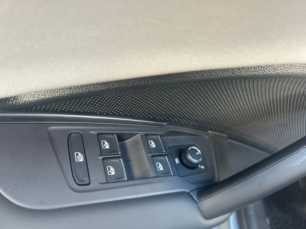 2026 Volkswagen Tiguan 2.0T SE R-Line Black Tampa FL