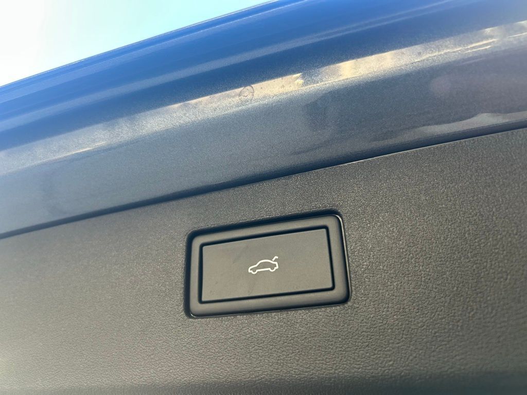 2026 Volkswagen Tiguan 2.0T SE R-Line Black Tampa FL