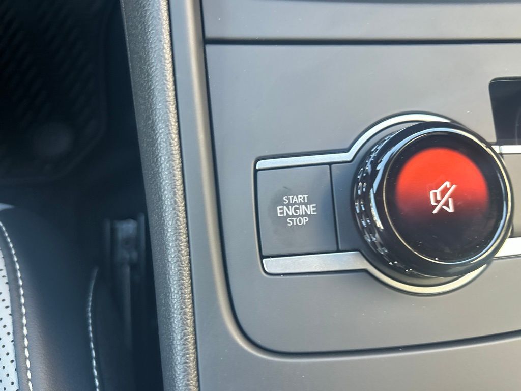 2026 Volkswagen Tiguan 2.0T SE R-Line Black Tampa FL