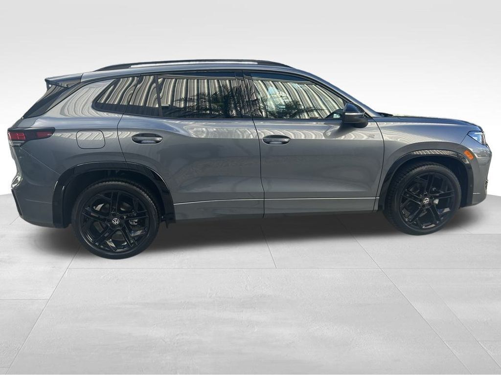 2026 Volkswagen Tiguan 2.0T SE R-Line Black Tampa FL