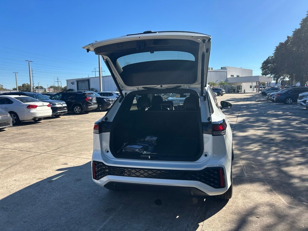 2026 Volkswagen Tiguan 2.0T SE R-Line Black Tampa FL