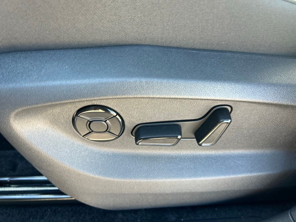 2026 Volkswagen Tiguan 2.0T SE R-Line Black Tampa FL